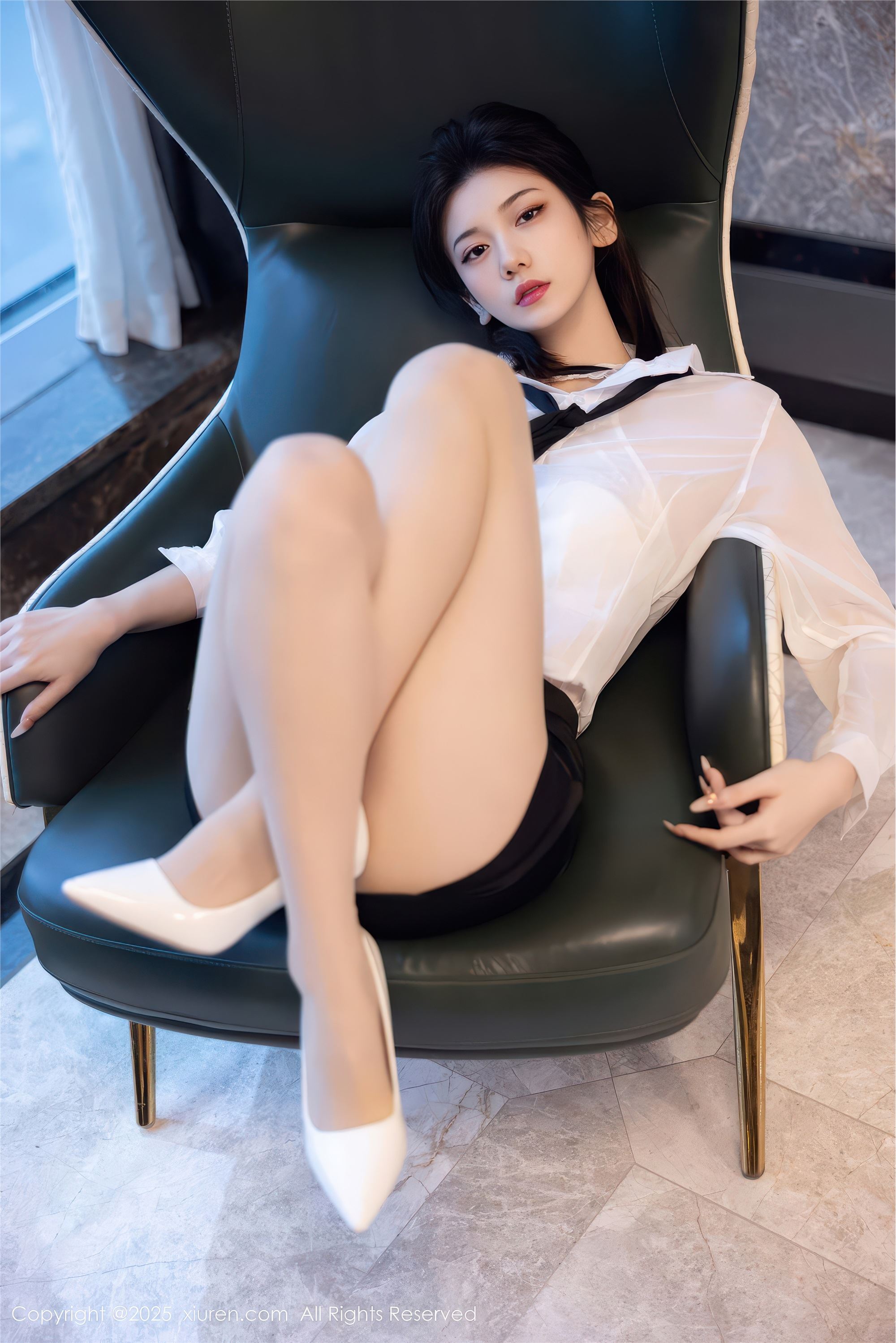 Xiuren秀人网 2025.12.05 NO.11077 凌七七